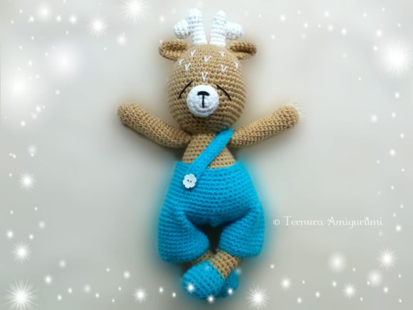 Crochet Pattern Deer: A Detailed Look at This Removable-Clothes Amigurumi Design